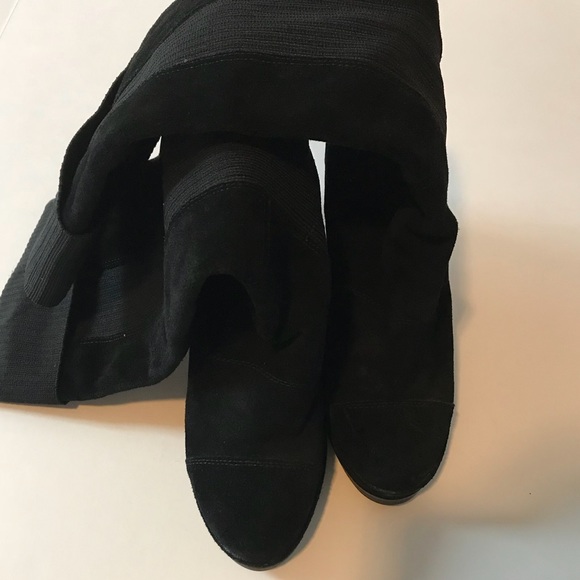 FERGIE Women Suede Boots.👢👢 Size 5.5M - Picture 2 of 8